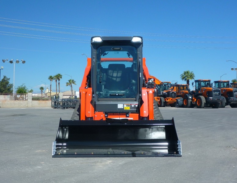 SHHJSA KUBOTA SVL75-3HFWVCC COMPACT TRACK LOADER IN STOCK - Image 1